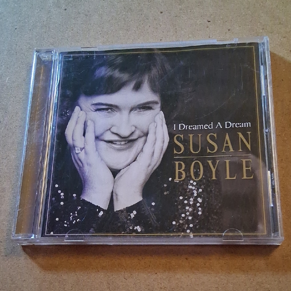 Susan Boyle "I Dreamed A Dream" CD - Black & Gold Cover